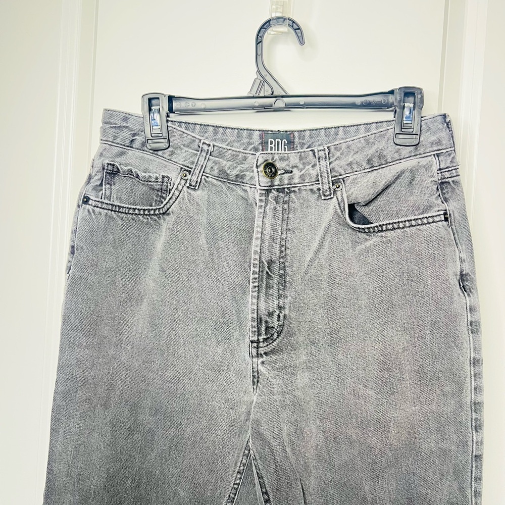 BDG Urban outfitters High RiseTapered Leg Mom Jeans charcoal Black Sz 30 Casual - Picture 3 of 10